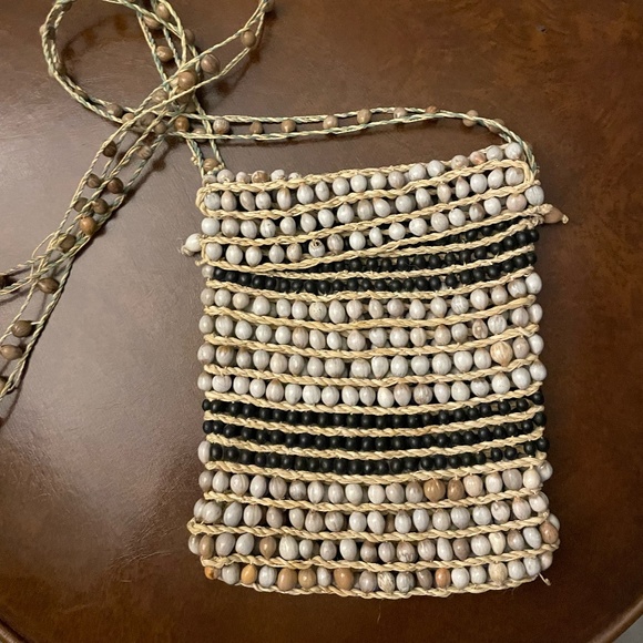 Shell Purse - Picture 1 of 2